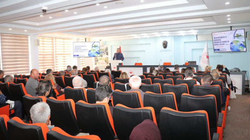 İzmir’de verimli sulama için adımlar atıldı: İklim Değişikliği ve Kuraklık Masaya yatırıldı