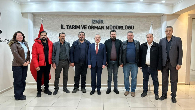 Tireli muhtarlardan İl Müdürü Mustafa Şahin’e ziyaret